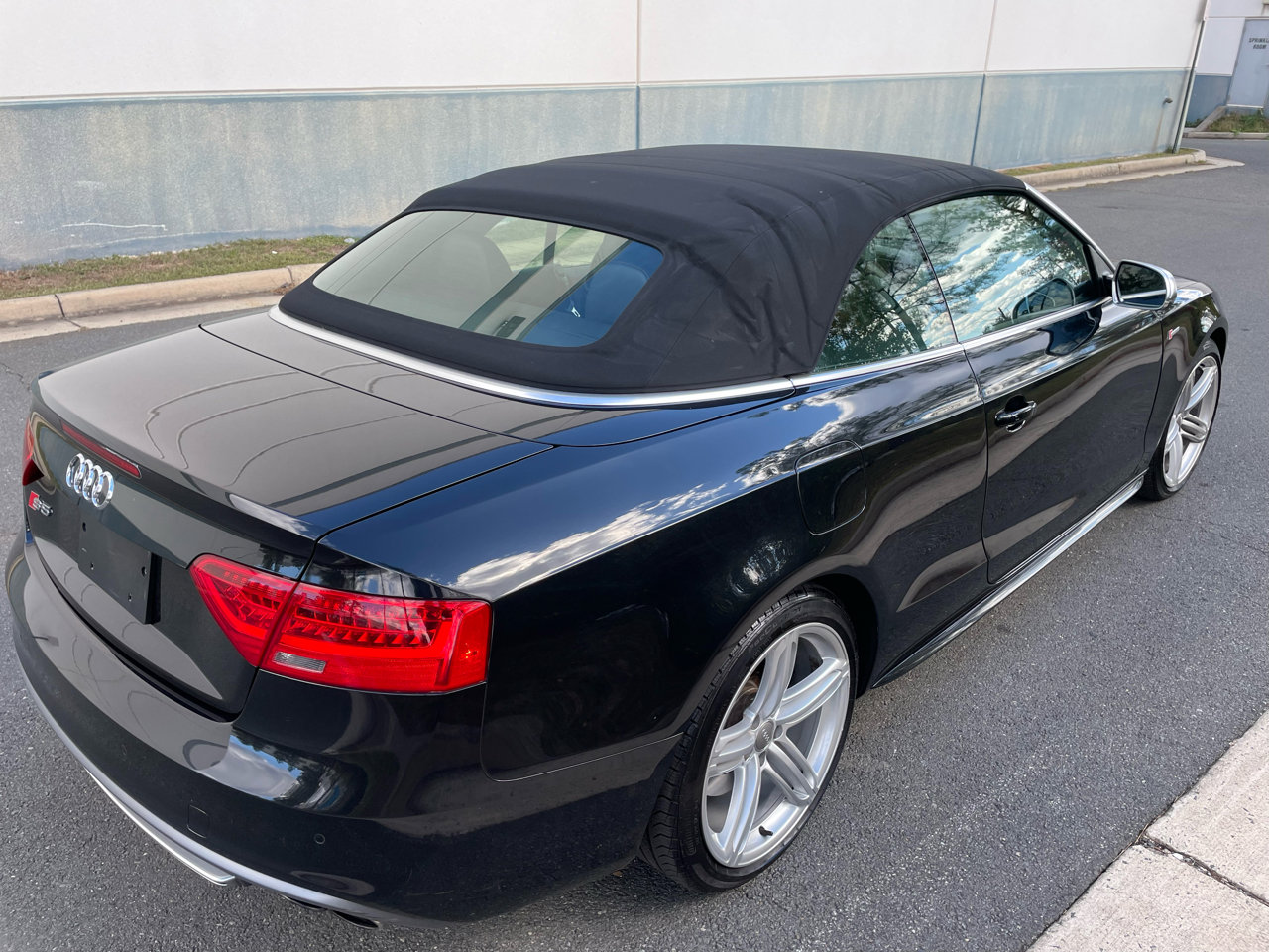 Used 2013 Audi S5 Premium Plus w/ Audi MMI Navigation Plus Pkg image 9