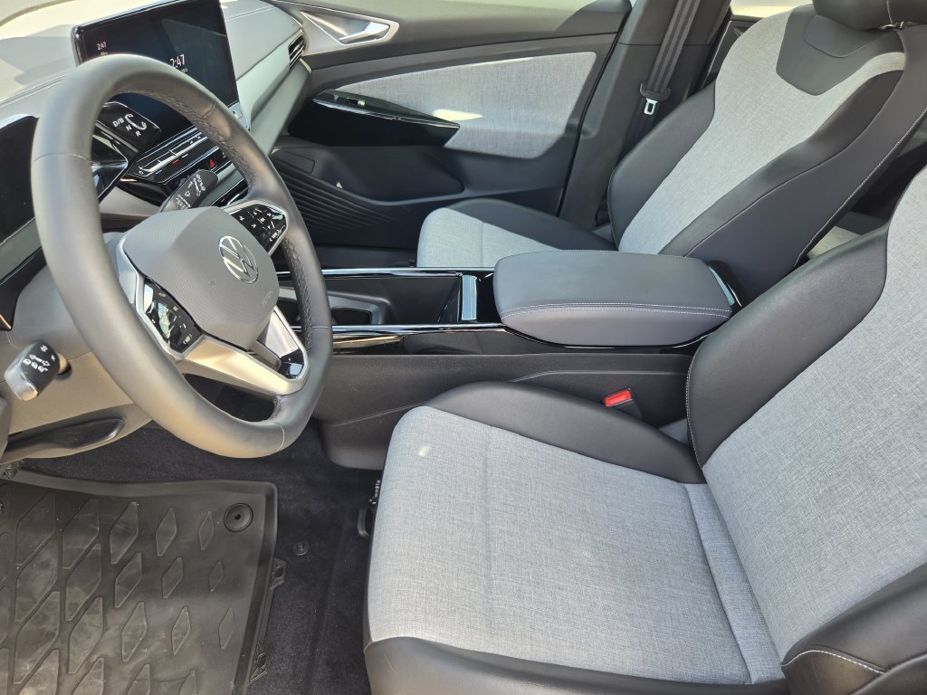 Used 2023 Volkswagen ID.4 Pro RWD image 11
