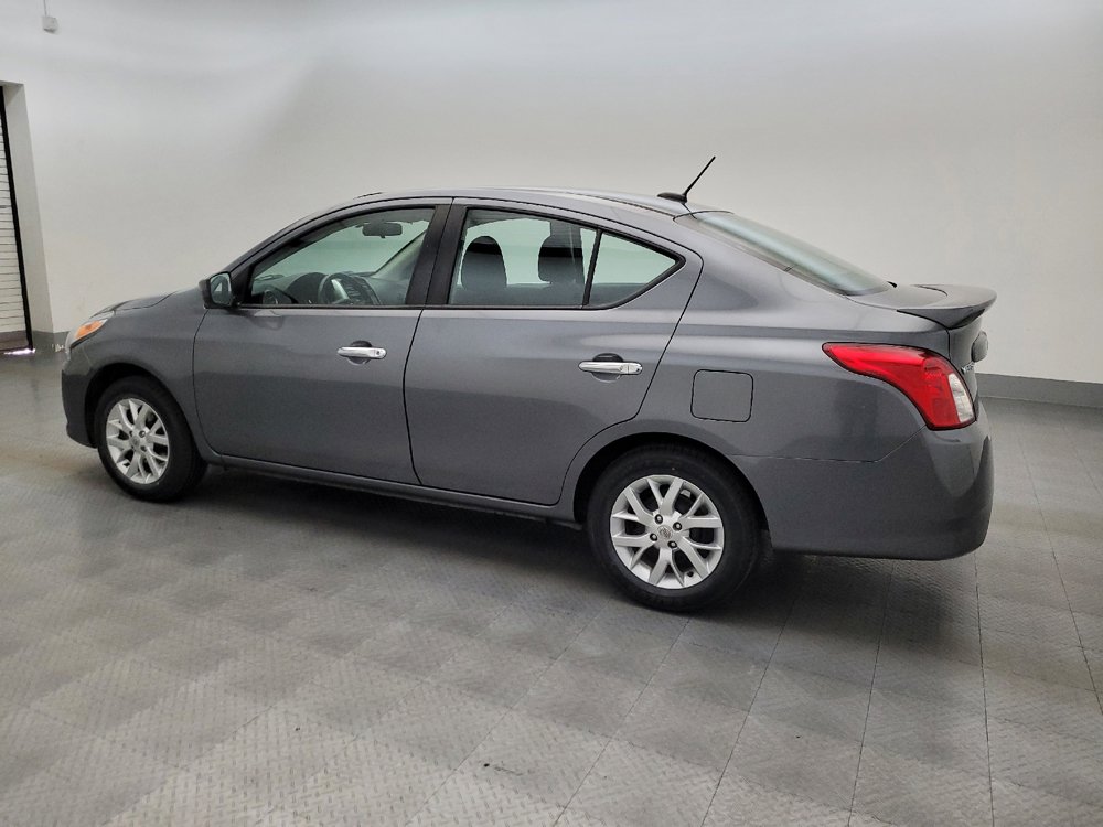 Used 2018 Nissan Versa SV w/ SV Special Edition Package FWD image 3