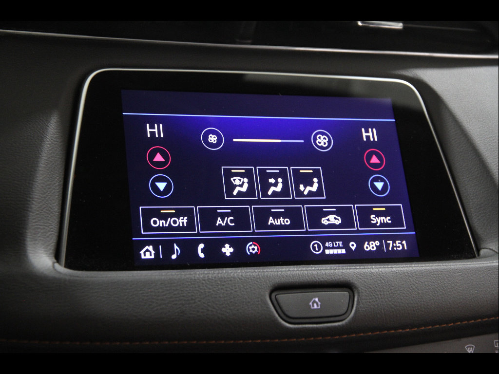 Used 2023 Cadillac XT4 Sport image 13