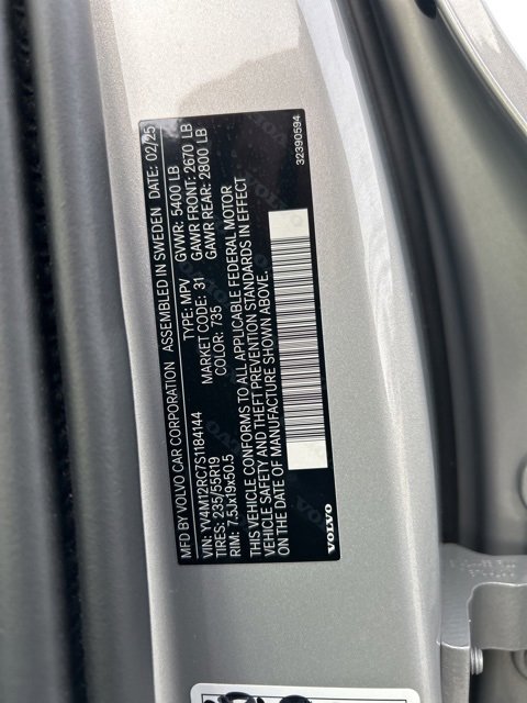 Certified 2025 Volvo XC60 B5 Plus image 27