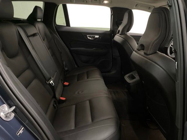 Used 2025 Volvo V60 B5 Cross Country Plus AWD/4WD image 24