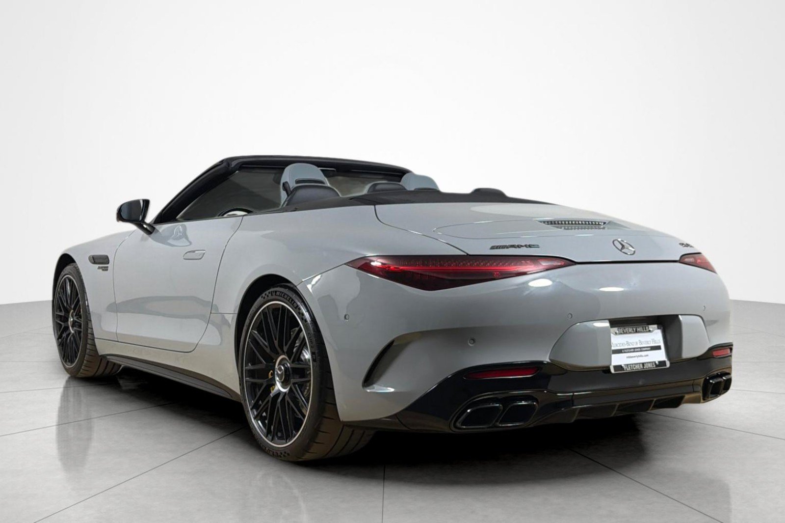 Used 2022 Mercedes-Benz SL 55 AMG 4MATIC image 3