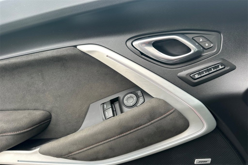 Used 2020 Chevrolet Camaro ZL1 image 12