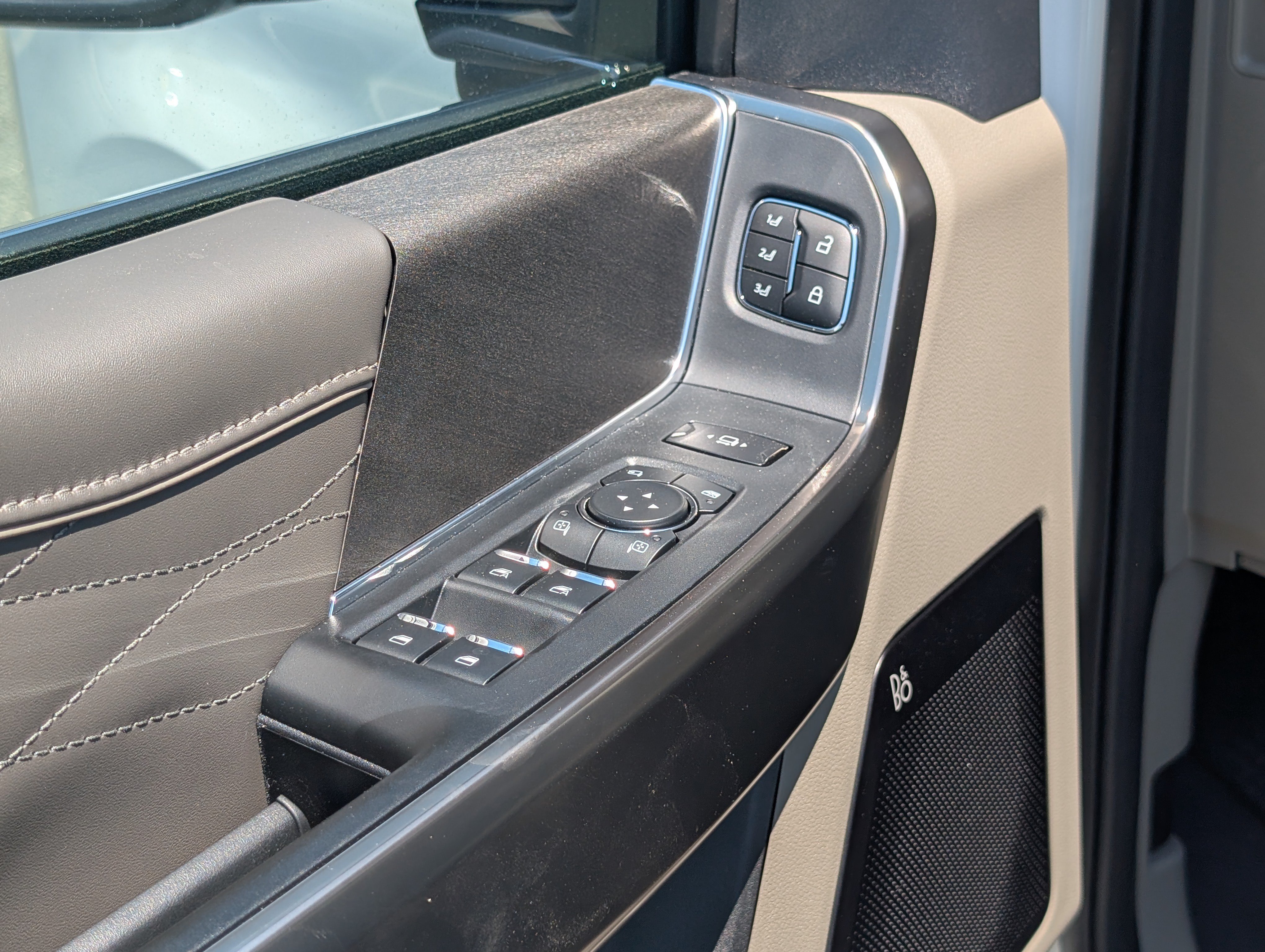 New 2026 Ford F250 Platinum w/ Platinum Plus Package AWD/4WD image 16