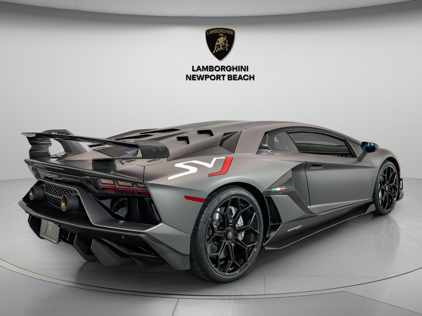 Used 2020 Lamborghini Aventador SVJ AWD/4WD image 6