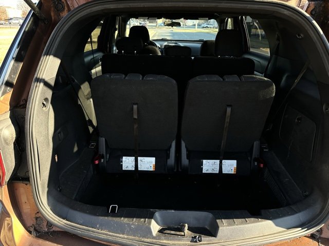 Used 2017 Ford Explorer XLT image 18