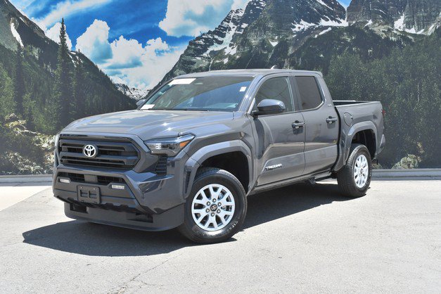 Certified 2025 Toyota Tacoma SR5 AWD/4WD image 6