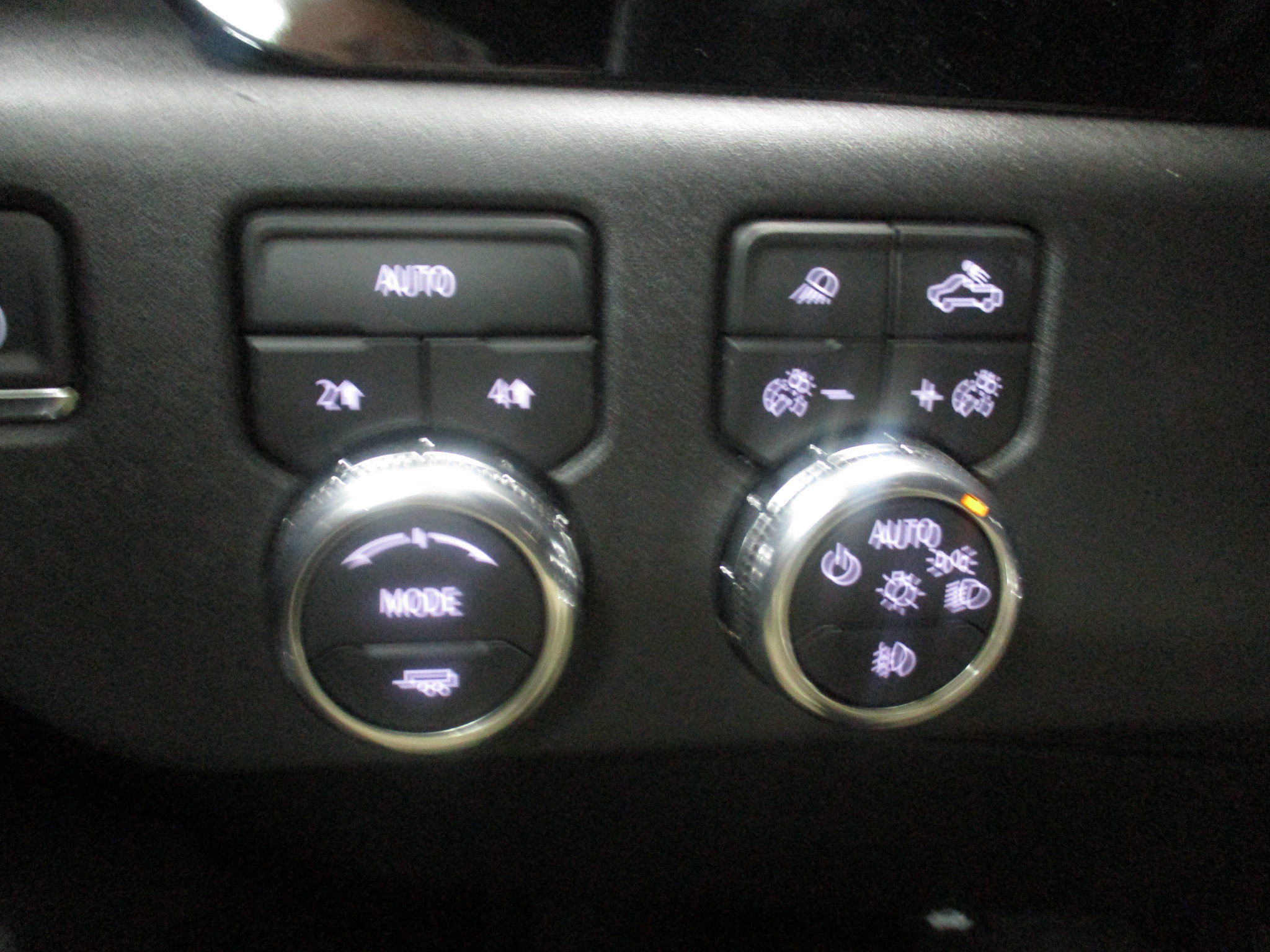 New 2026 GMC Sierra 1500 Elevation w/ Elevation Premium Package AWD/4WD image 33