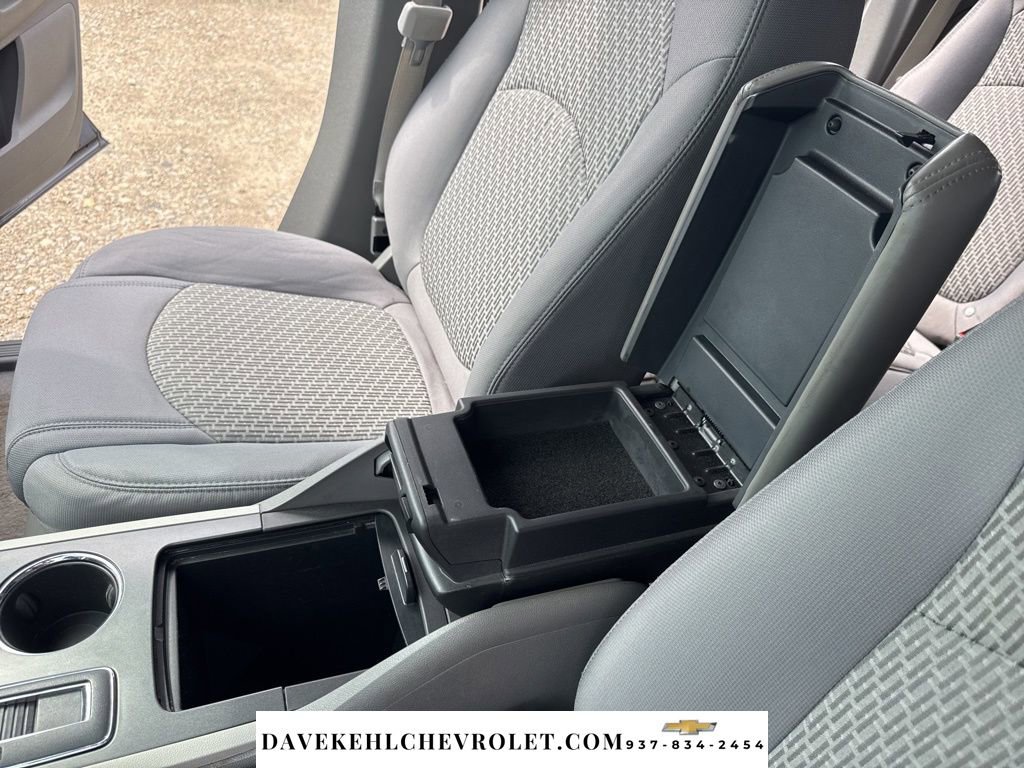 Used 2011 Chevrolet Traverse LT image 18