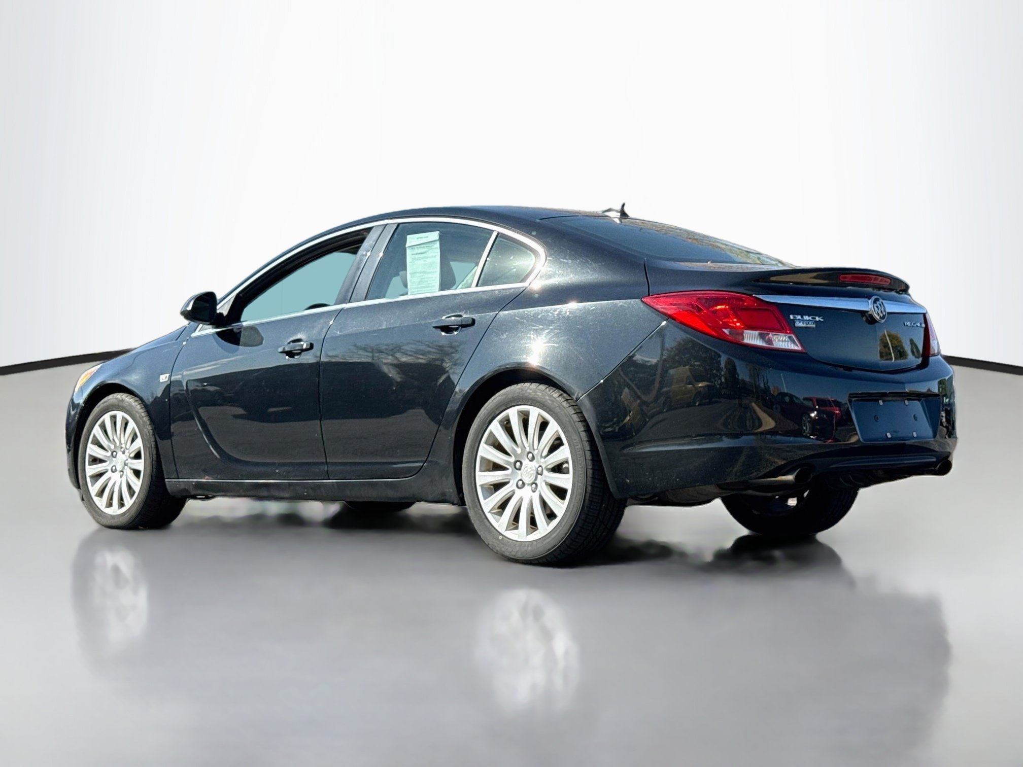 Used 2011 Buick Regal CXL Turbo w/ TO2 Preferred Equipment Group FWD image 5