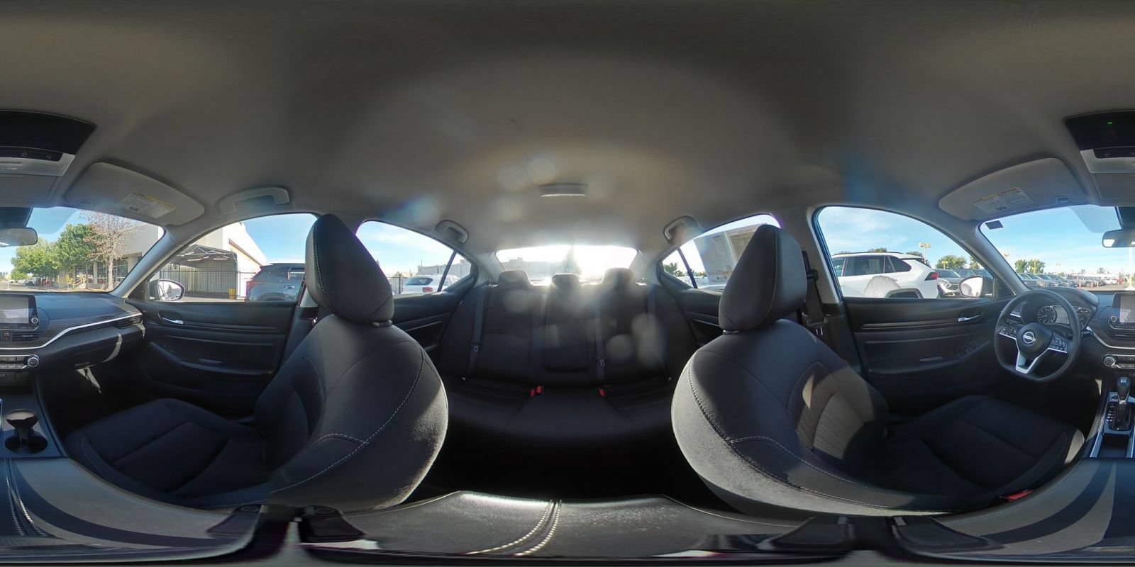 Used 2025 Nissan Altima 2.5 SV FWD image 41