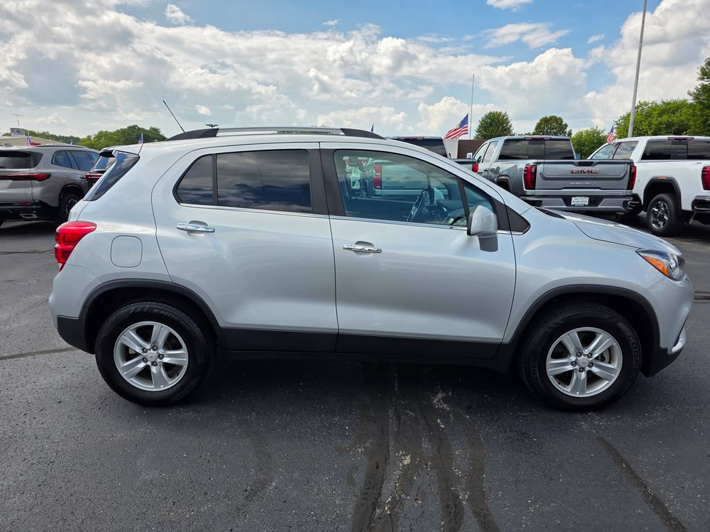 Certified 2018 Chevrolet Trax LT w/ LT Convenience Package AWD/4WD image 8