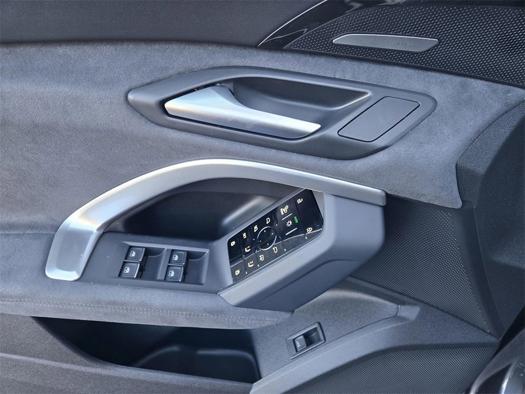 New 2025 Audi SQ5 Premium Plus image 18