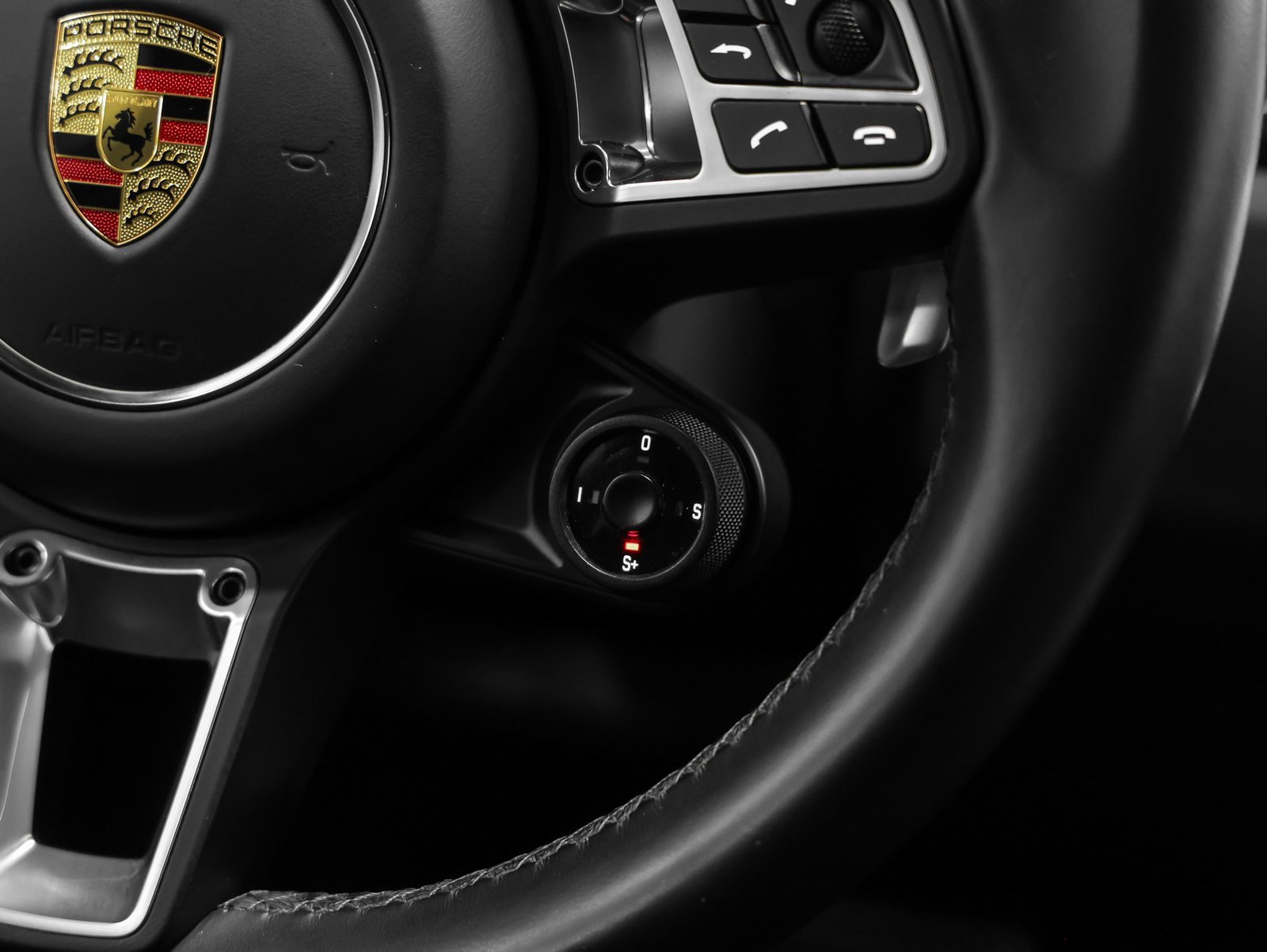 Used 2021 Porsche Cayenne Turbo image 40