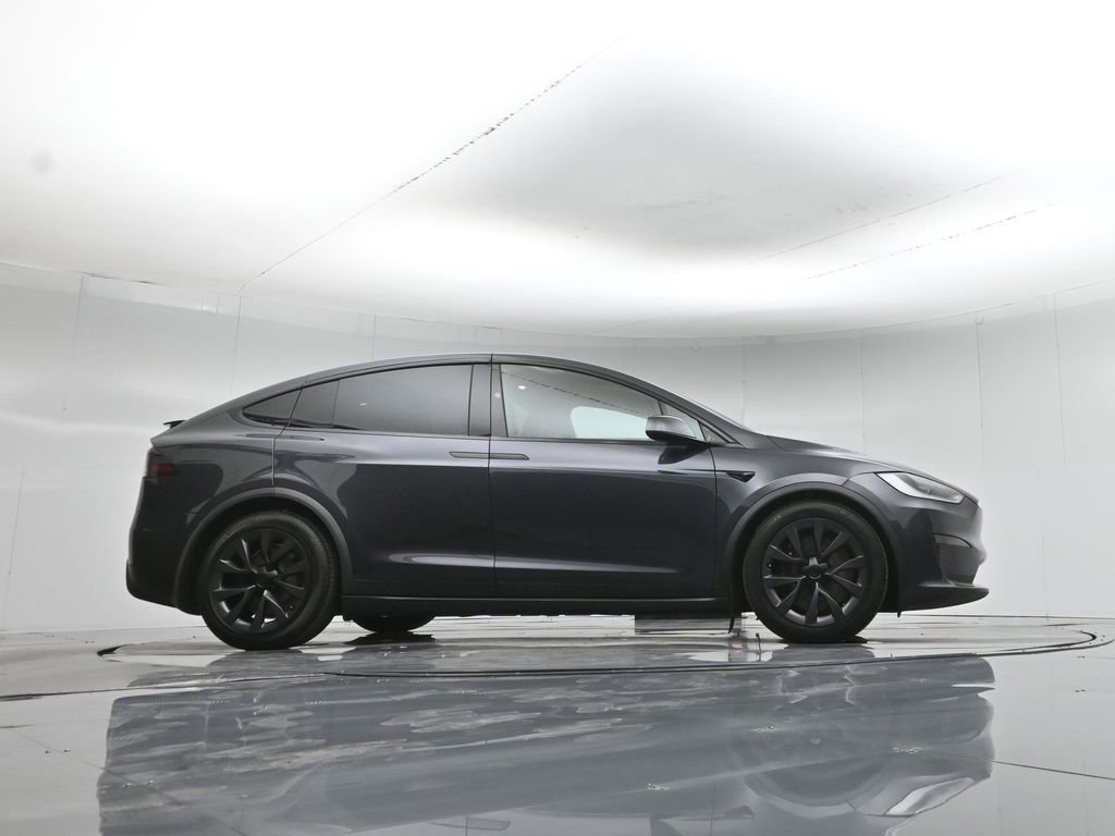 Used 2024 Tesla Model X image 43