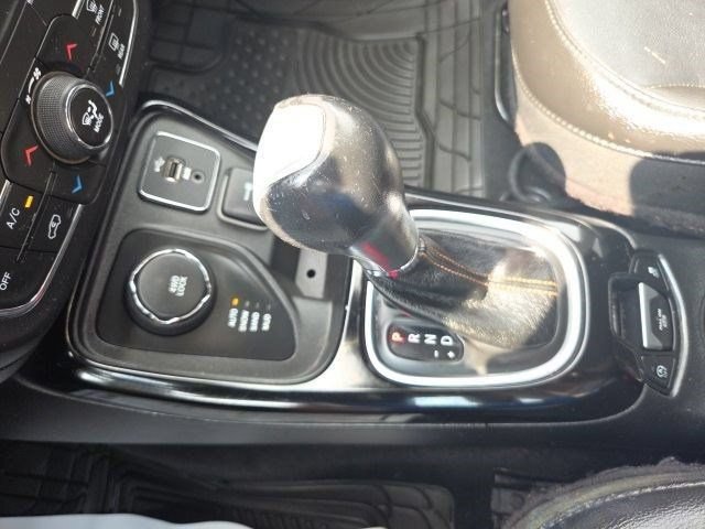 Used 2018 Jeep Compass Limited AWD/4WD image 31