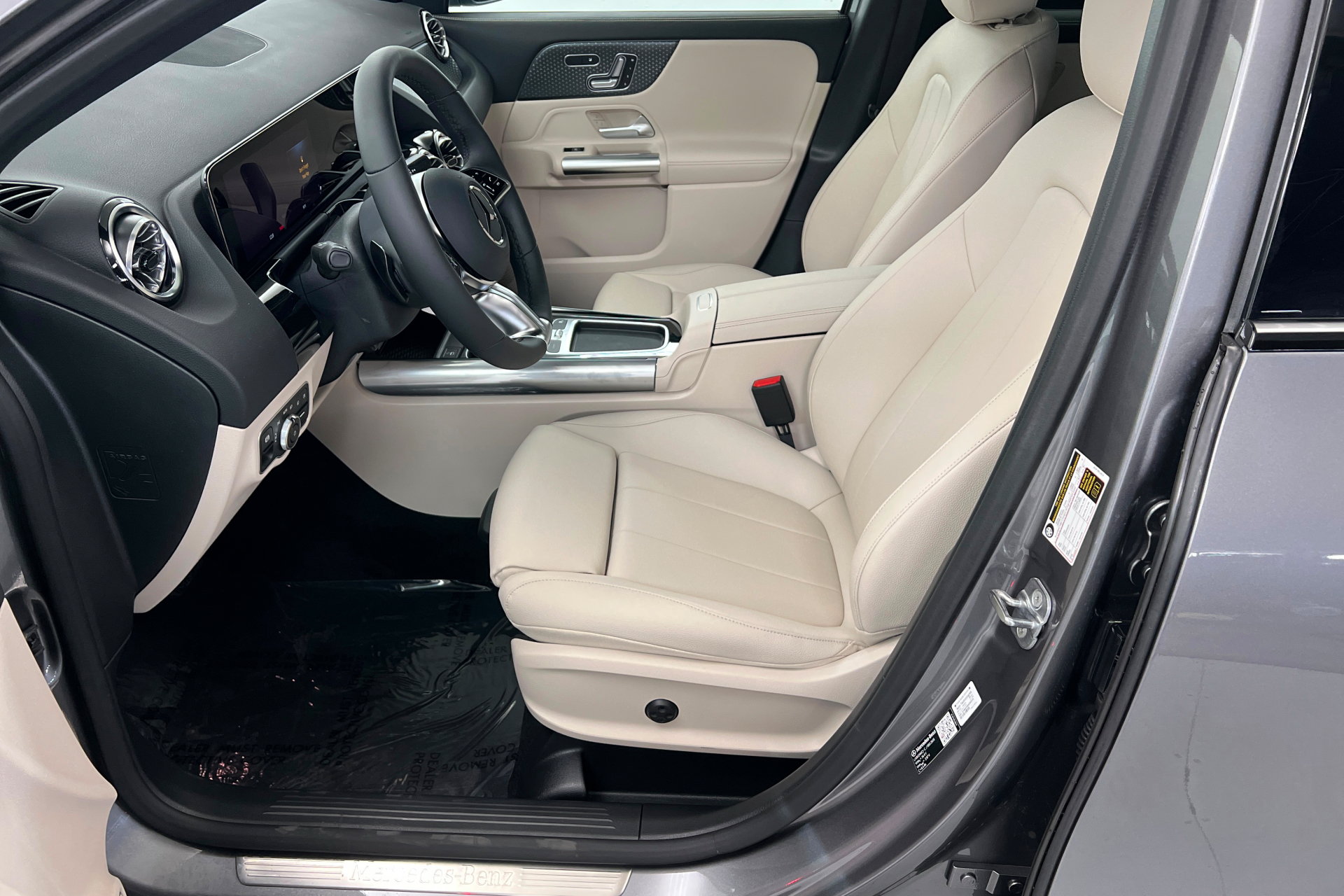 New 2026 Mercedes-Benz GLA 250 4MATIC image 17