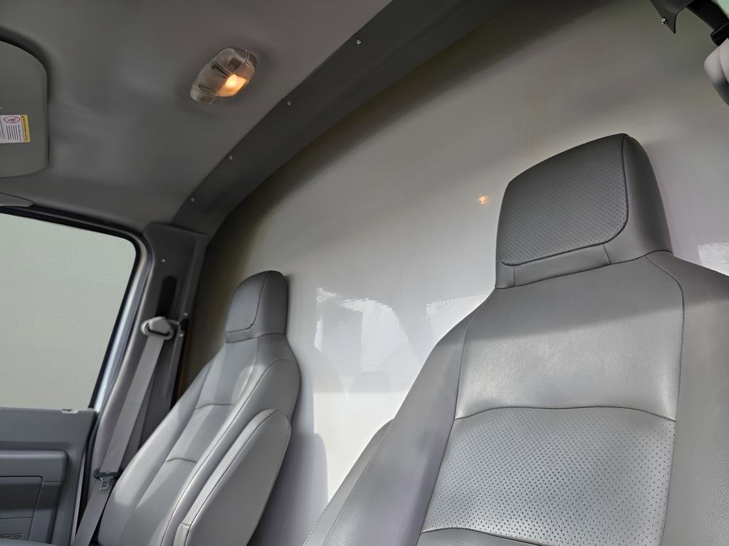Used 2019 Ford E-350 and Econoline 350 Super Duty image 19