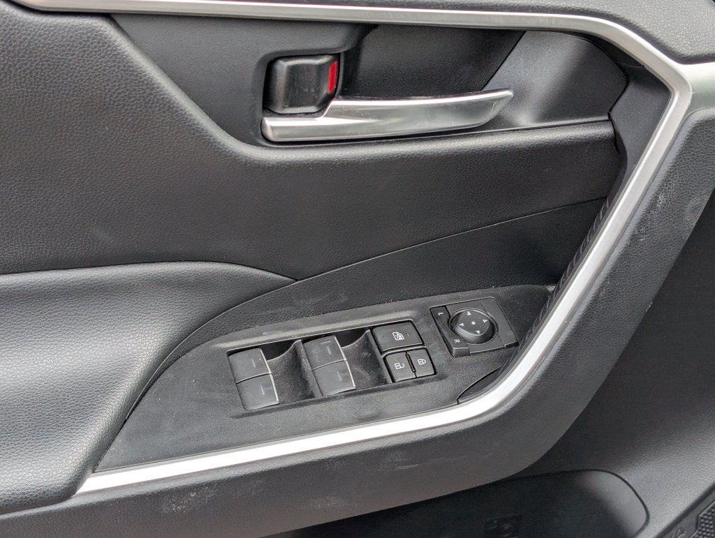 Used 2024 Toyota RAV4 SE AWD/4WD image 23