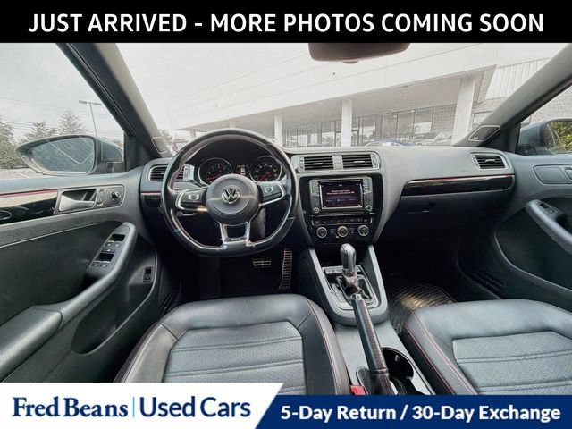 Used 2017 Volkswagen Jetta GLI FWD image 14