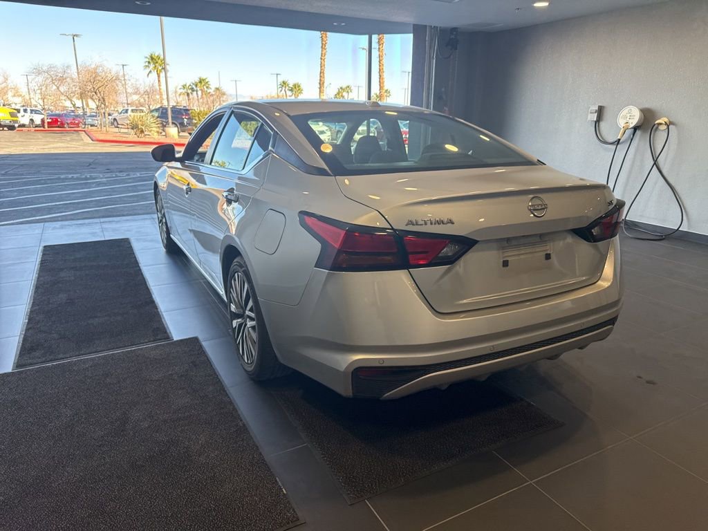 Used 2023 Nissan Altima 2.5 SV image 7