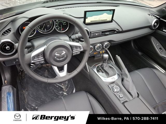 Used 2024 MAZDA MX-5 Miata RF Grand Touring RWD image 5