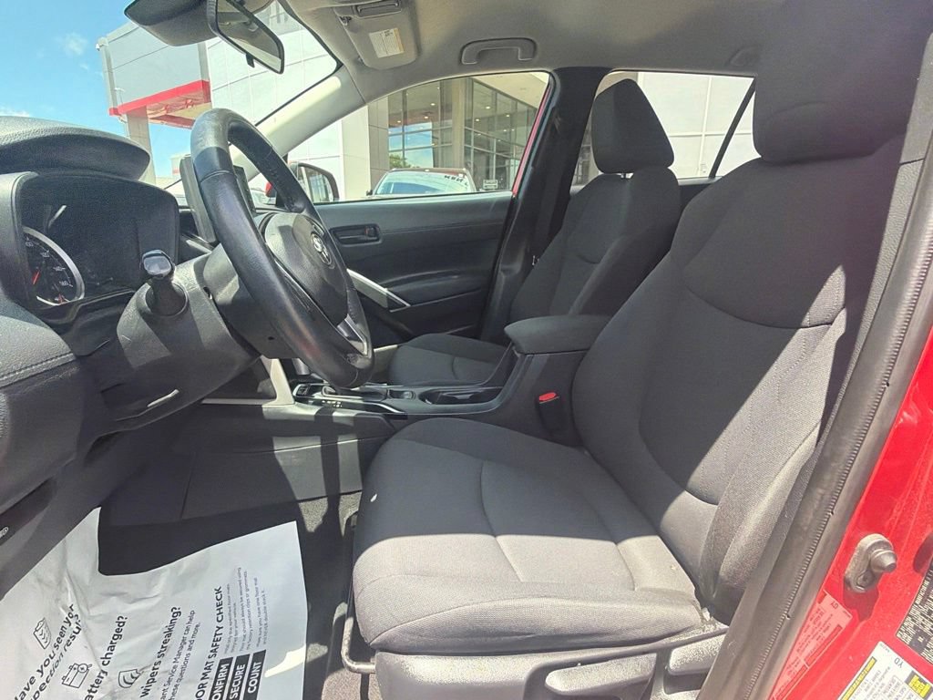 Used 2022 Toyota Corolla Cross LE FWD image 11