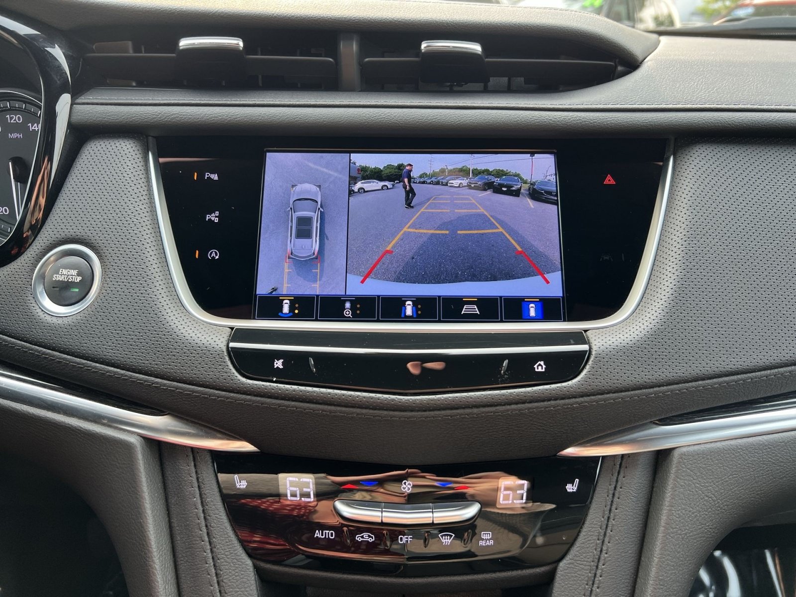 Used 2023 Cadillac XT5 Premium Luxury w/ Technology Package AWD/4WD image 19