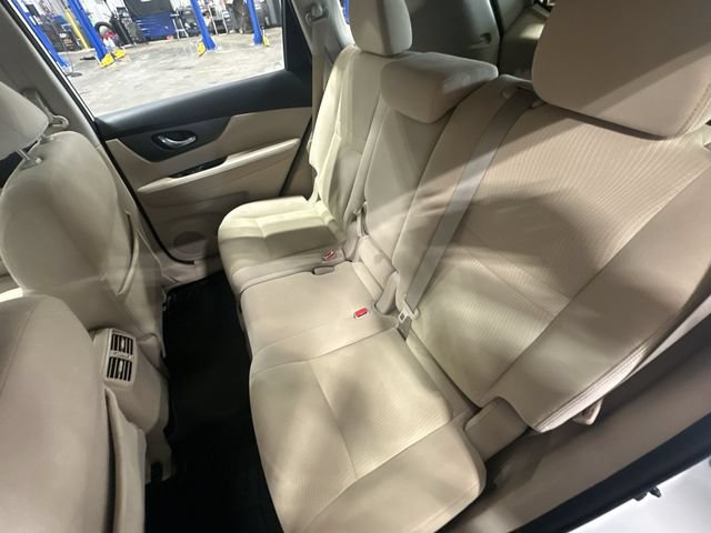 Used 2015 Nissan Rogue S AWD/4WD image 30