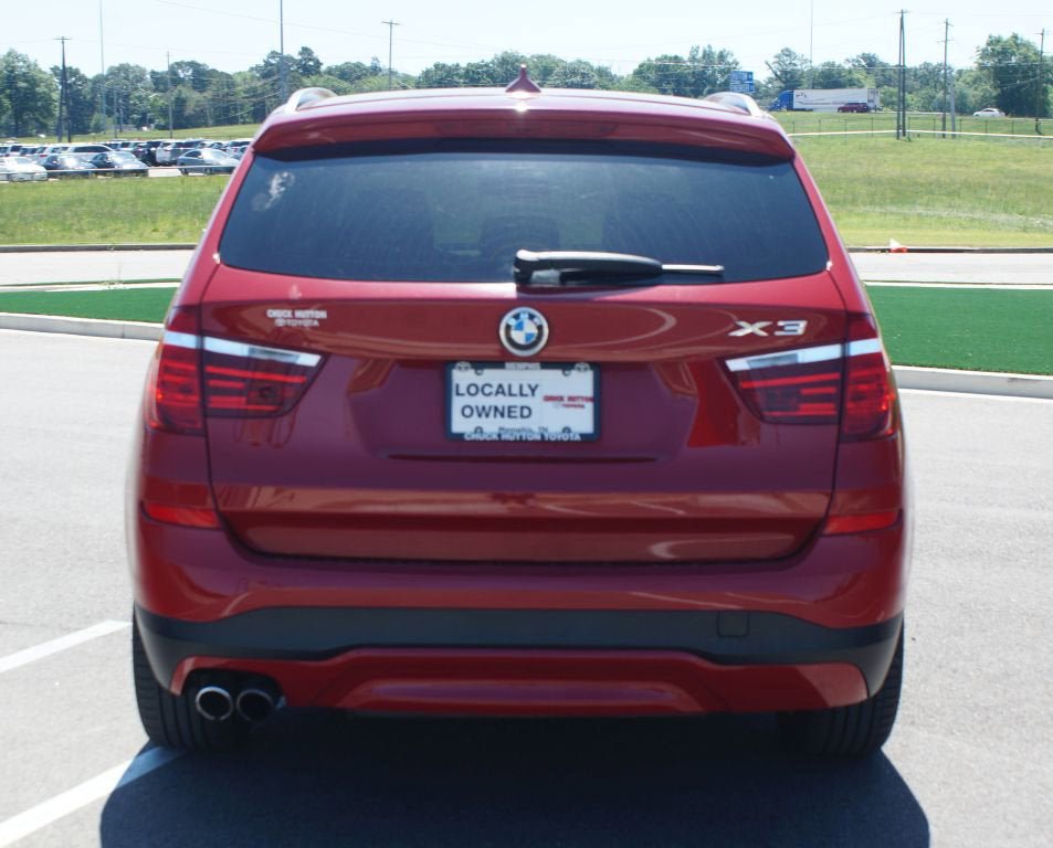Used 2017 BMW X3 sDrive28i RWD image 3