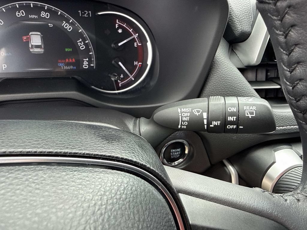 Used 2025 Toyota RAV4 XLE Premium FWD image 35