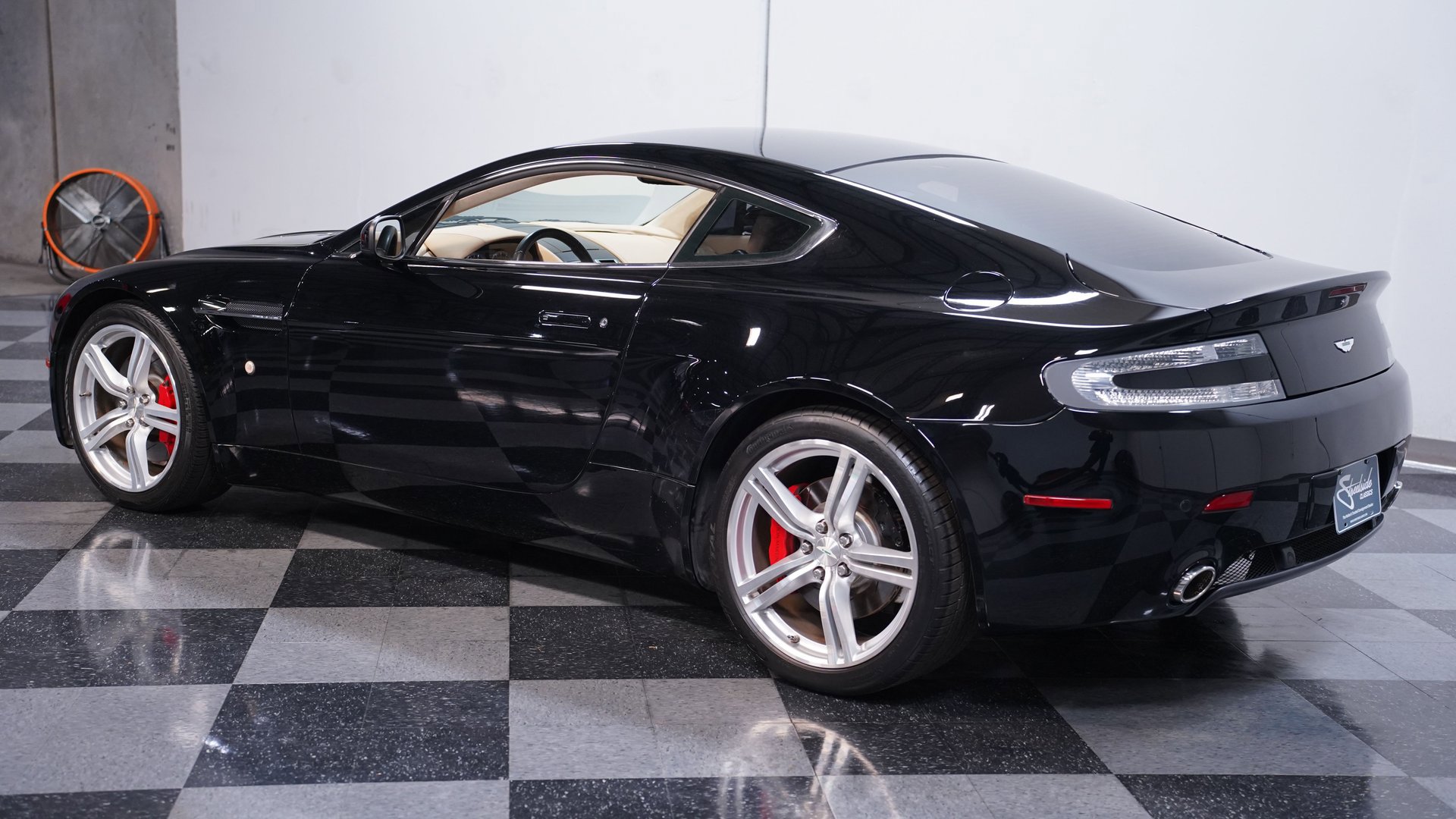 Used 2009 Aston Martin V8 Vantage V8 image 7