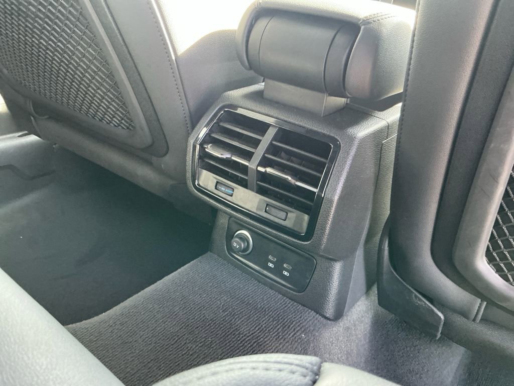 Used 2025 Audi Q3 2.0T Premium image 20