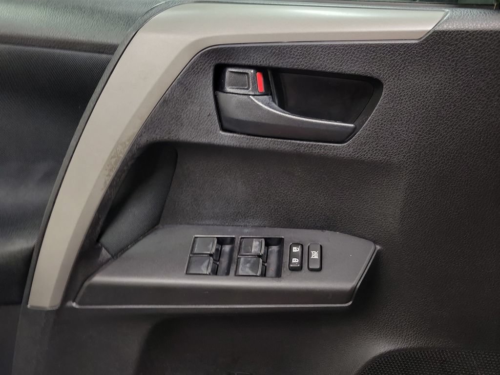 Used 2017 Toyota RAV4 LE w/ All Weather Liner Package AWD/4WD image 27