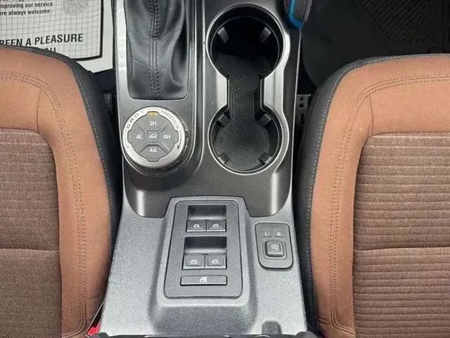 Used 2023 Ford Bronco Outer Banks w/ Sasquatch Package AWD/4WD image 25