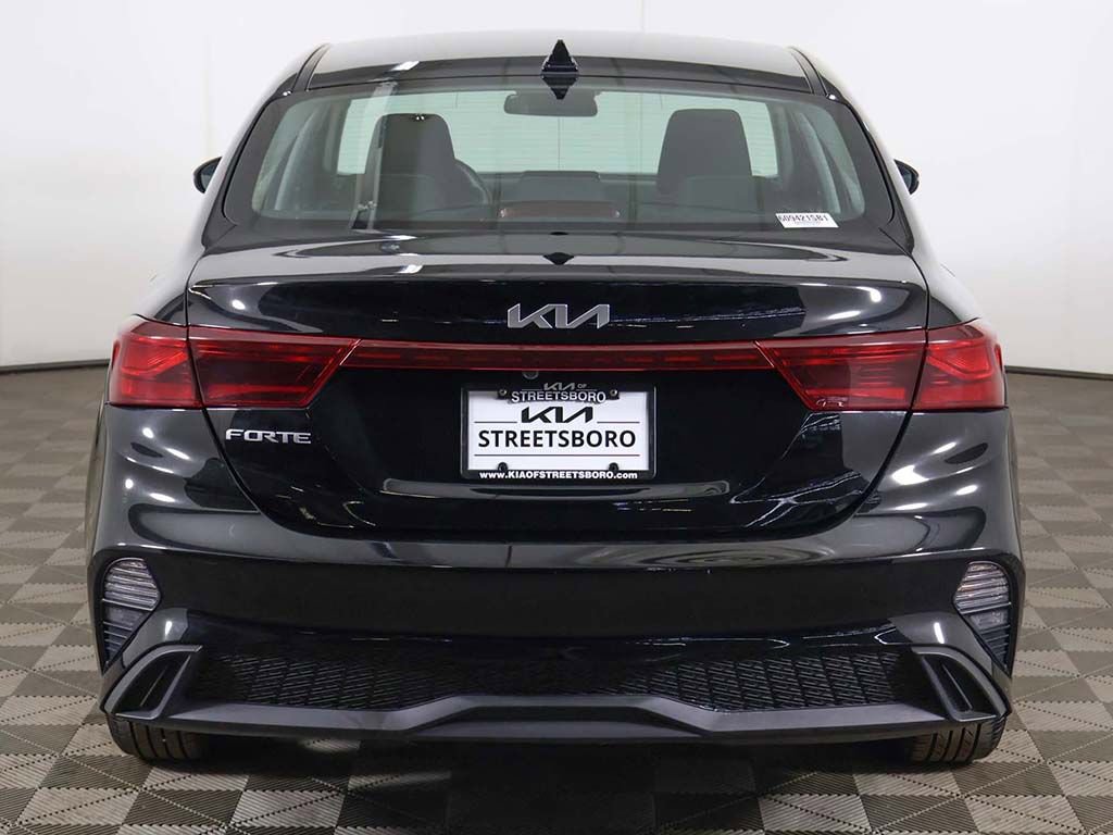 Used 2023 Kia Forte LXS w/ LXS Technology Package image 11