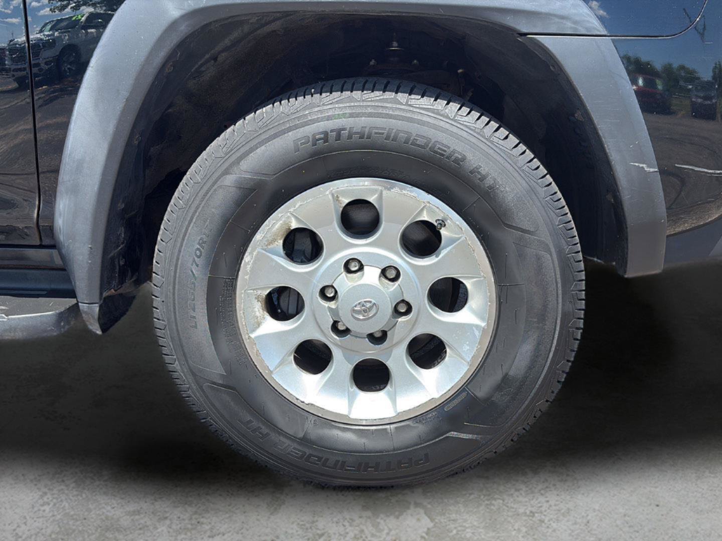 Used 2012 Toyota 4Runner SR5 AWD/4WD image 24