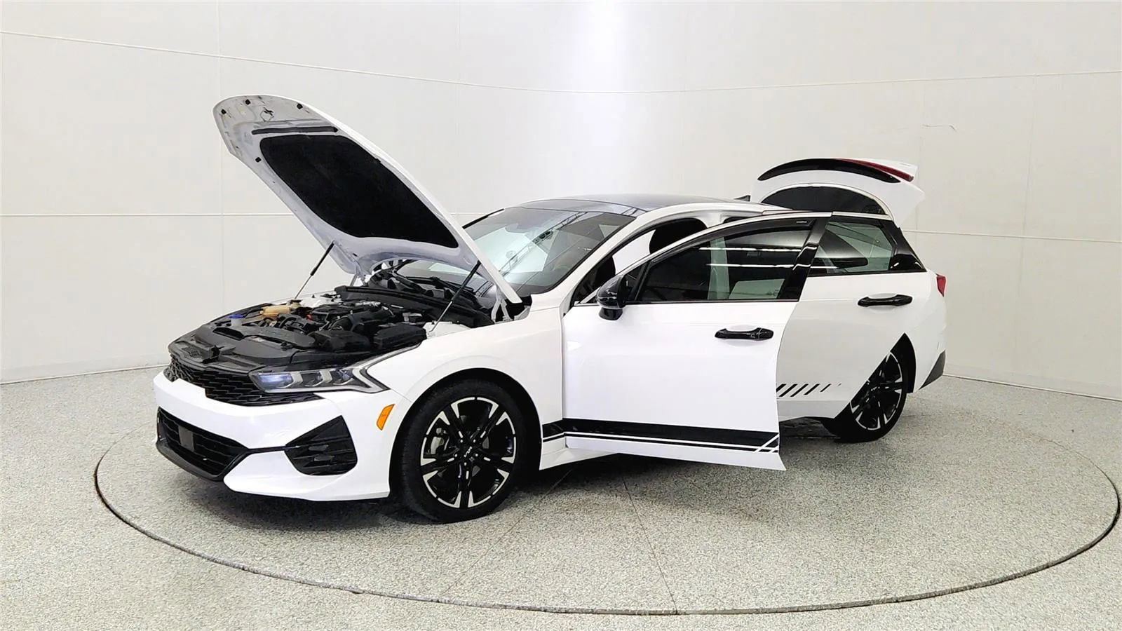 Used 2023 Kia K5 GT-Line FWD image 10