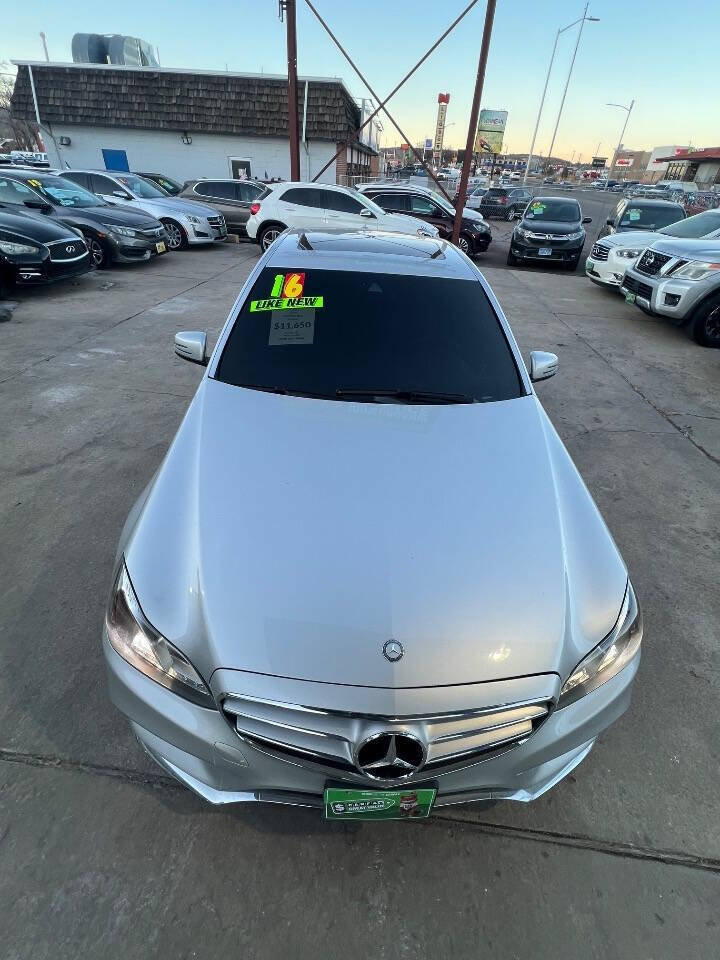 Used 2016 Mercedes-Benz E 350 4MATIC Sedan image 25