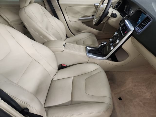 Used 2016 Volvo S60 T5 Premier FWD image 3