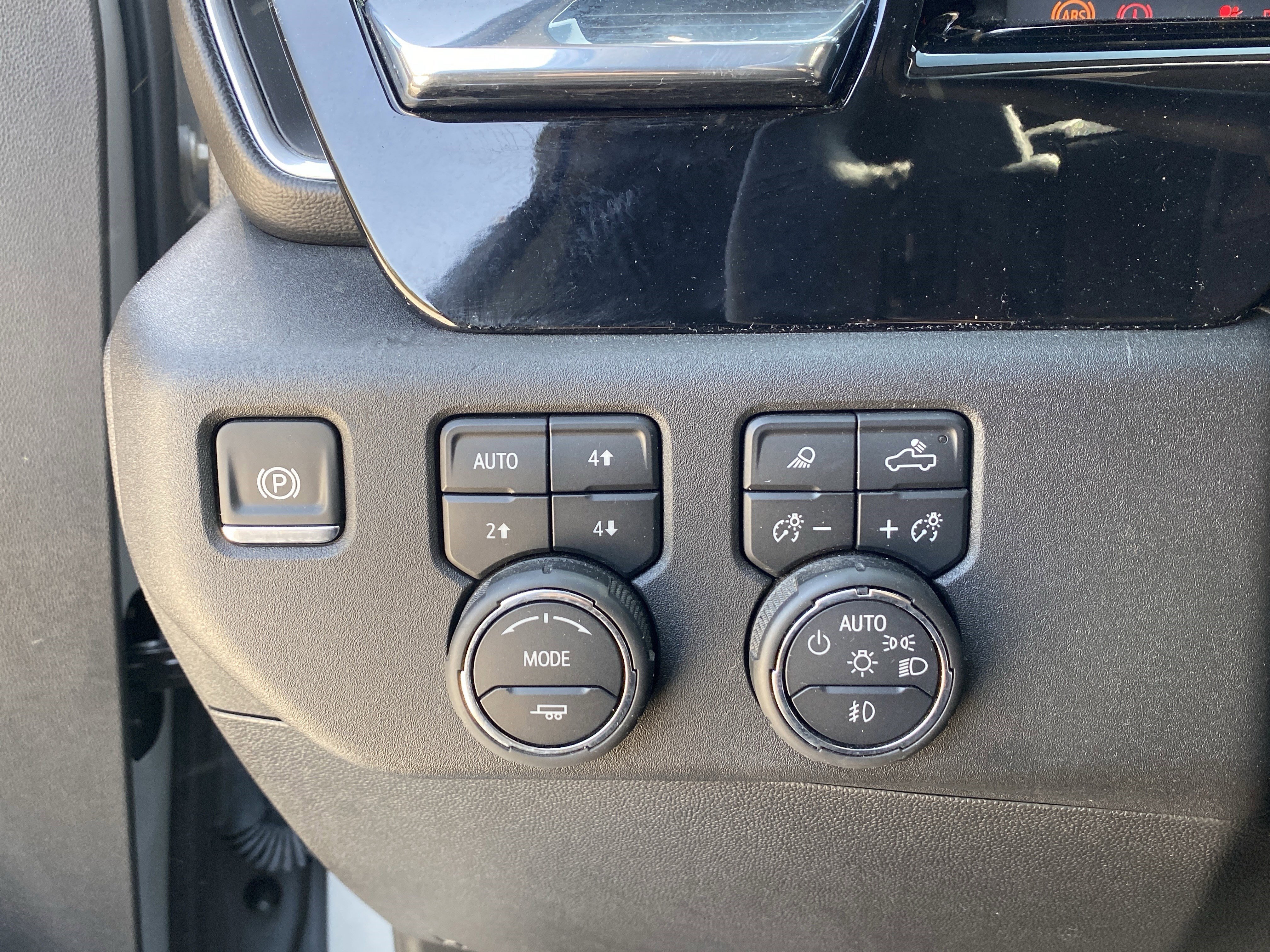 Used 2025 Chevrolet Silverado 1500 RST image 27