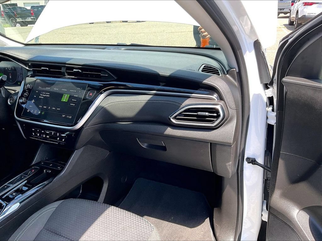 Used 2023 Chevrolet Bolt EUV LT w/ Comfort Package FWD image 13