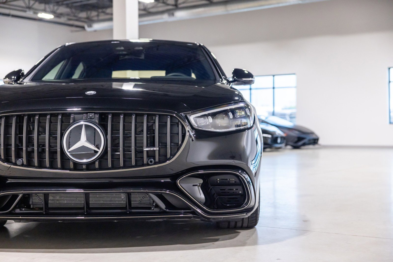 Used 2024 Mercedes-Benz S 63 AMG S w/ AMG Night Package image 21