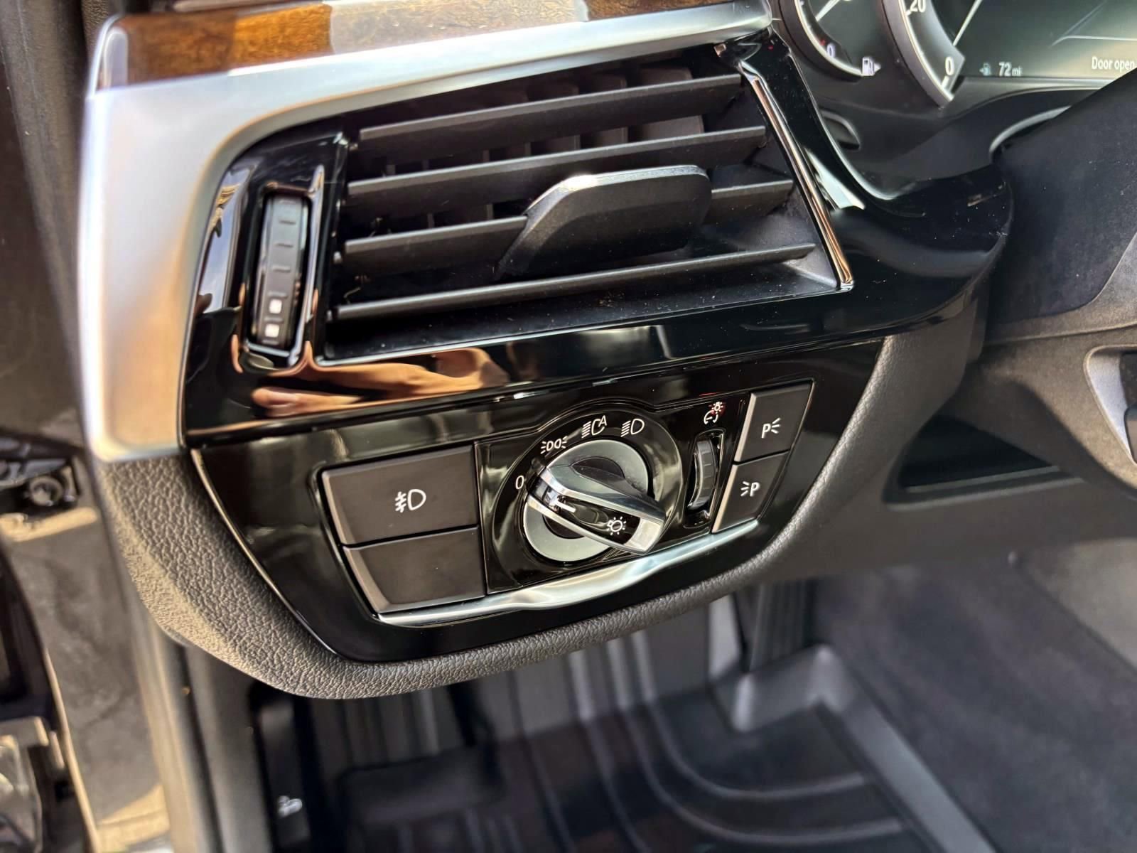 Used 2018 BMW 540i xDrive image 14