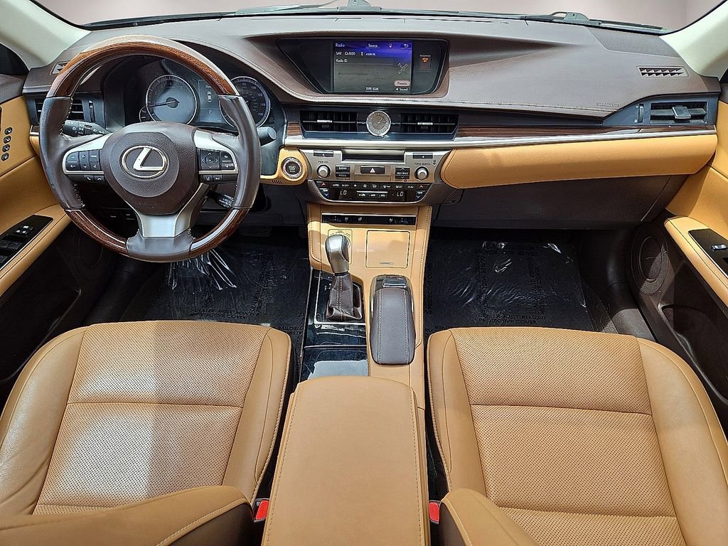 Used 2018 Lexus ES 350 w/ Navigation System Package FWD image 16
