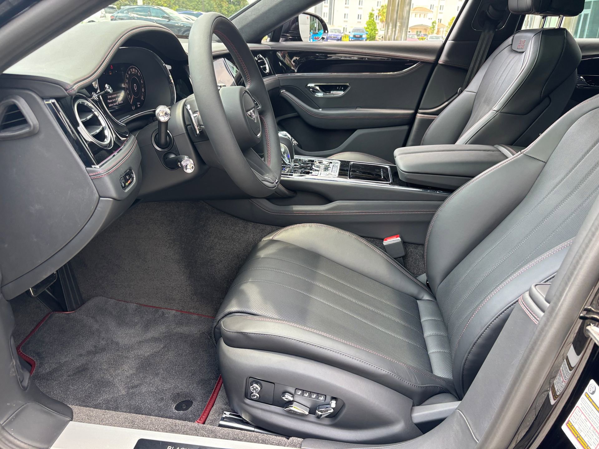 New 2025 Bentley Flying Spur Plug-In Hybrid image 15