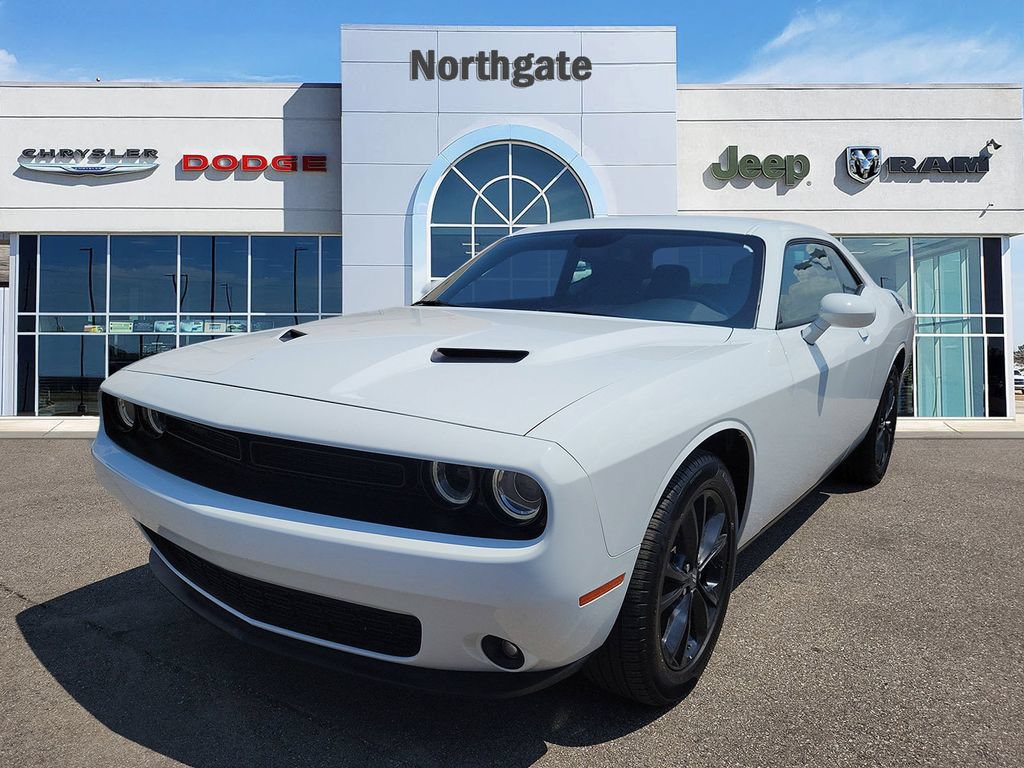 Used 2023 Dodge Challenger SXT w/ Blacktop Package AWD/4WD image 2