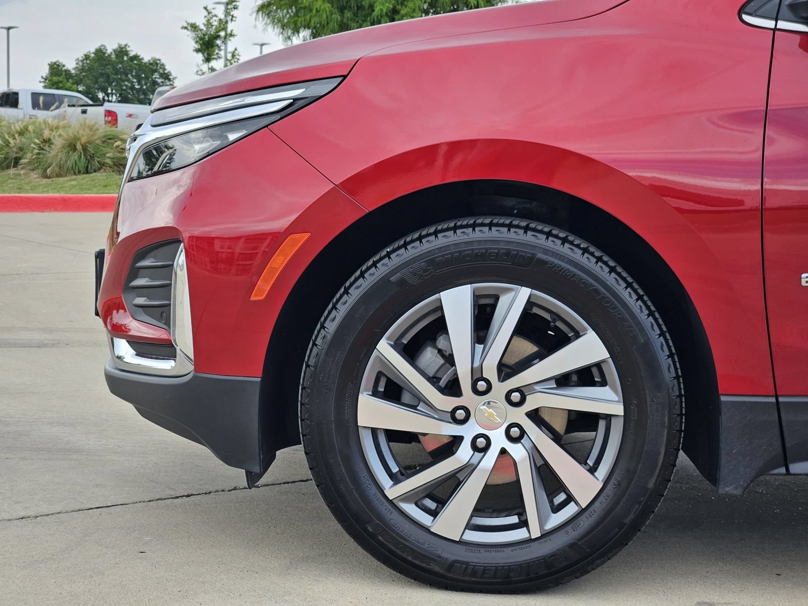 Certified 2023 Chevrolet Equinox Premier FWD image 11