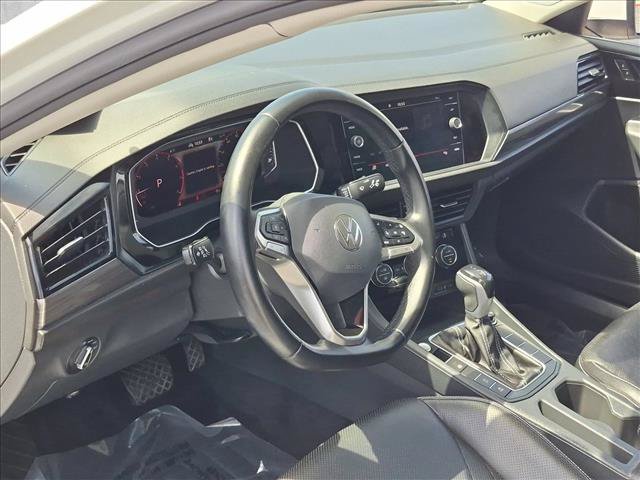 Certified 2022 Volkswagen Jetta SEL FWD image 10